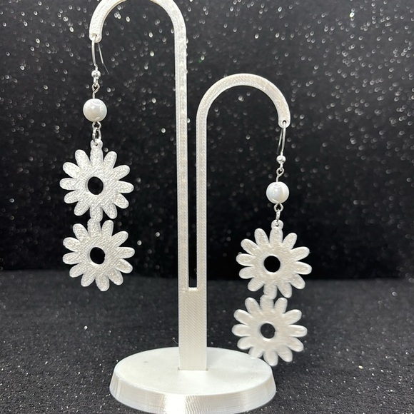White Floral Drop Earrings - Picture 4 of 4